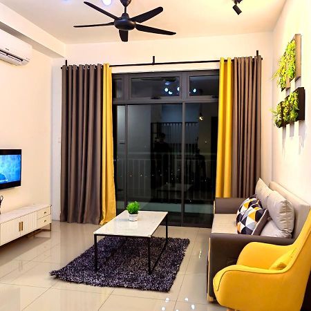 8Scape Residences Batman Vs Ironman@Lsy Home & Leisure Johor Bahru Exterior photo