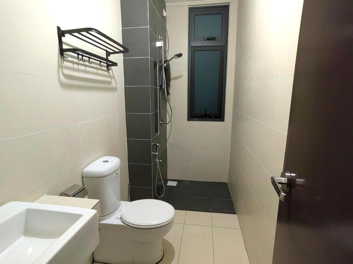8Scape Residences Batman Vs Ironman@Lsy Home & Leisure Johor Bahru Exterior photo