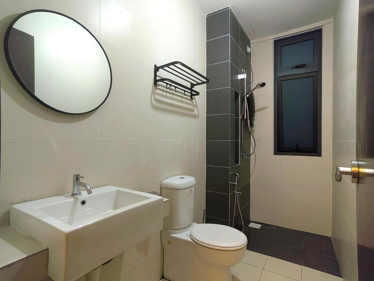 8Scape Residences Batman Vs Ironman@Lsy Home & Leisure Johor Bahru Exterior photo